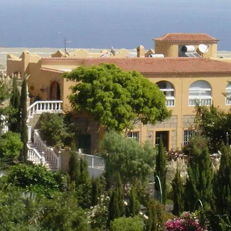 Stoke Retreats Tenerife בית כפרי *